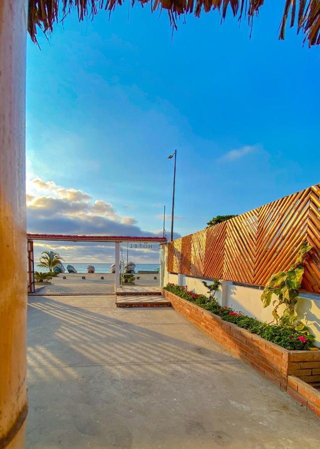 Whale House Hotel Puerto López Exterior foto