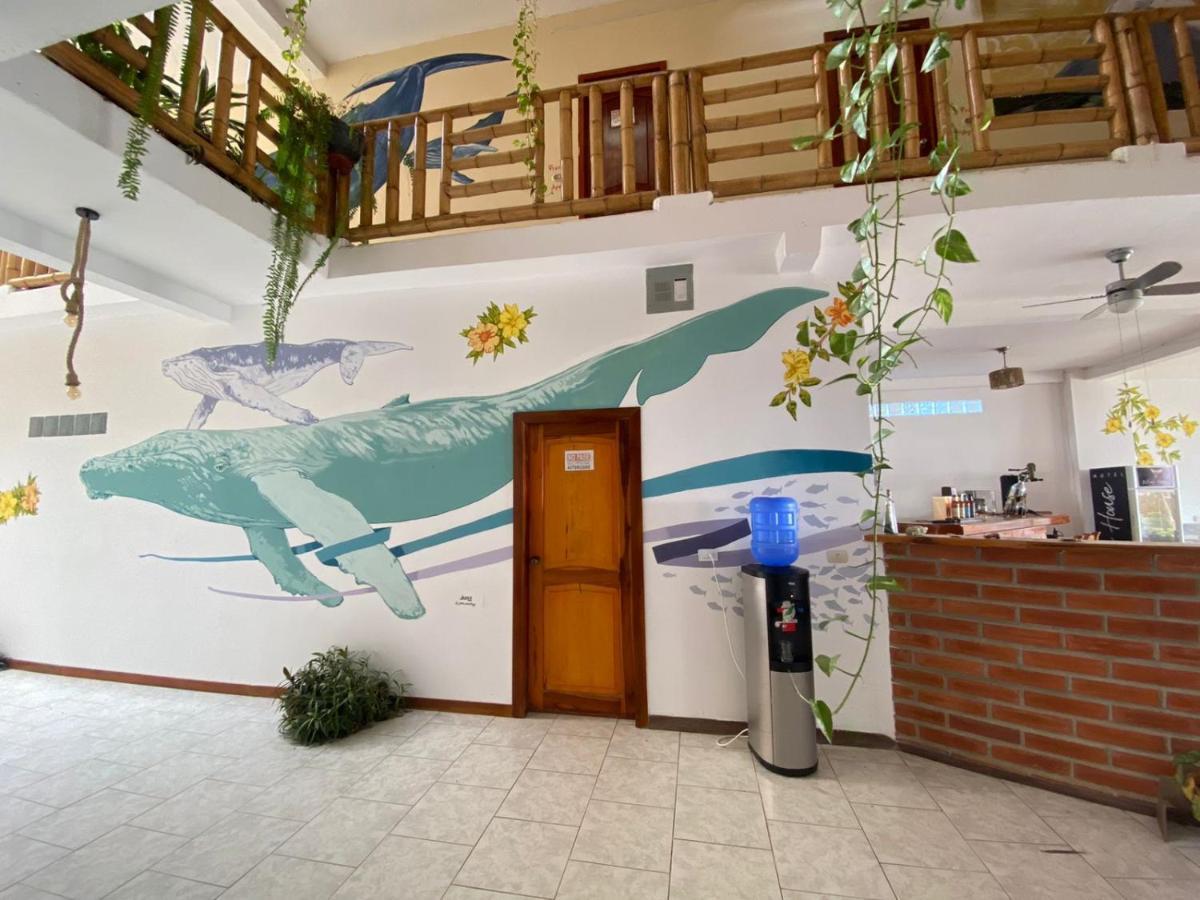 Whale House Hotel Puerto López Exterior foto
