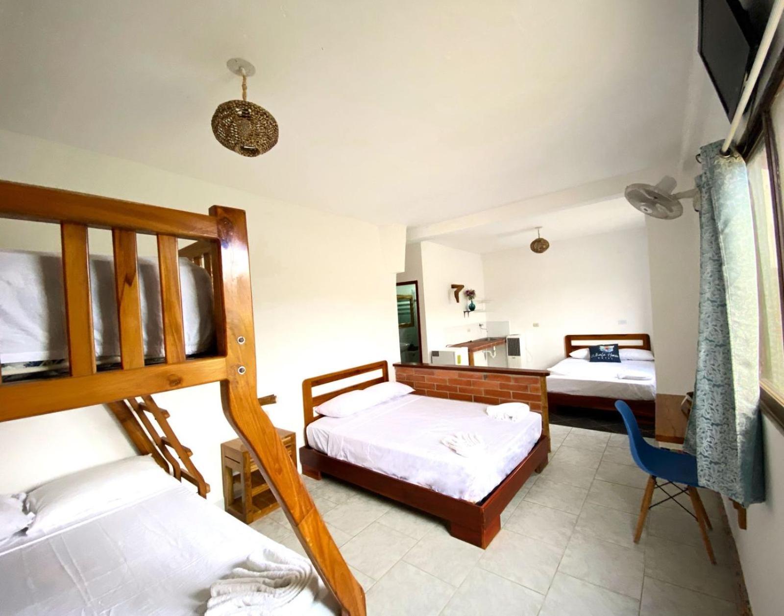 Whale House Hotel Puerto López Quarto foto